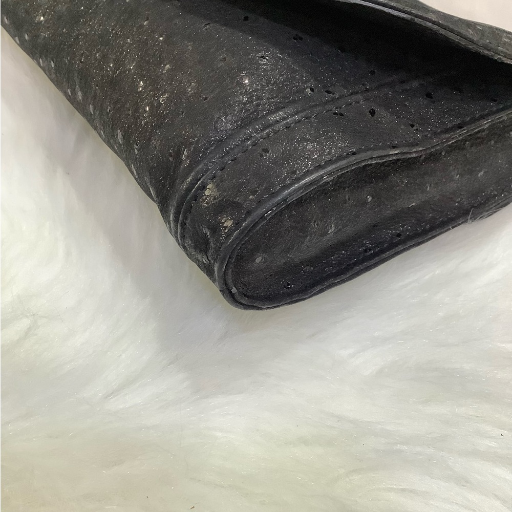 LIKE NEW🖤 Chloe Wristlet - Picture 10 of 17